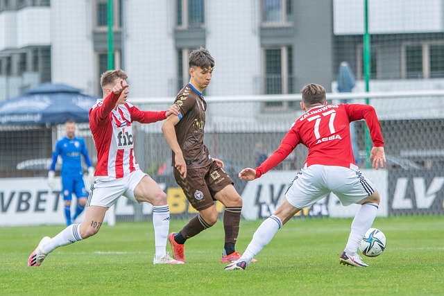 而是对自己 而是对自己